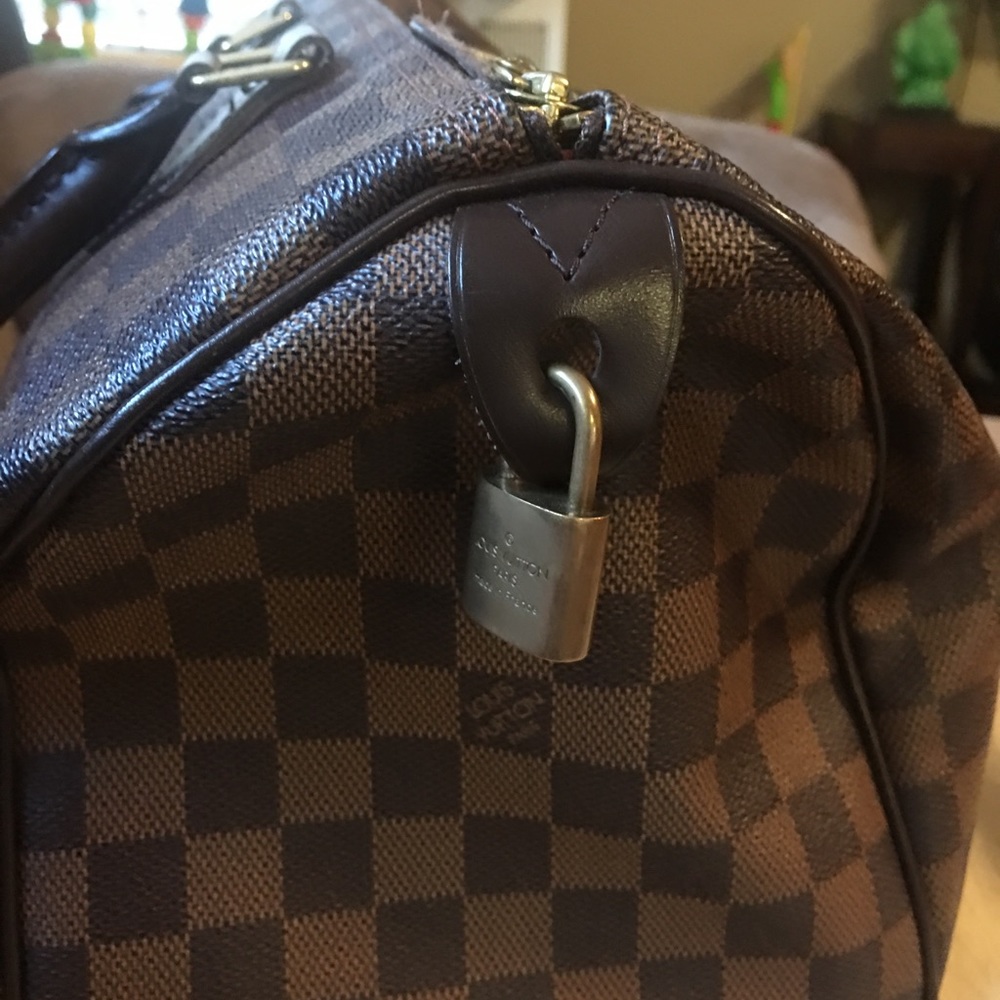 LV 💯 Authentic (NOT FOR SALE) - Picture 5 of 8